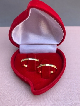 Par de aliança de ouro 12k anatômico, abaulado 2mm